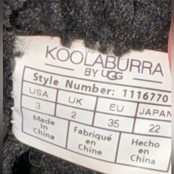 Short black Koolaburra by Ugg black size 3 girls fall winter stylish boots - Picture 6 of 6